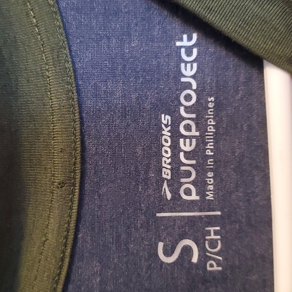 (3 For $20) Brooks pure project running shirt - Picture 2 of 3
